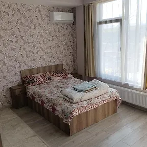Mary's Cozy & Lovely On Very Quiet Khosharauli Street Apartment