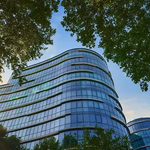 Paragraph Freedom Square, A Luxury Collection Hotel, מלון